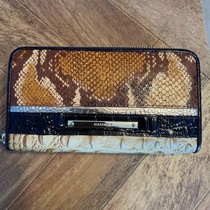 Brahmin Wallet